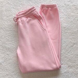 Baby pink clean girl sweatpants 🌸💫